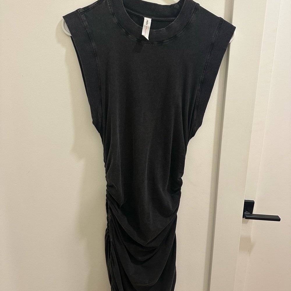 Elegant Black Sleeveless Dress